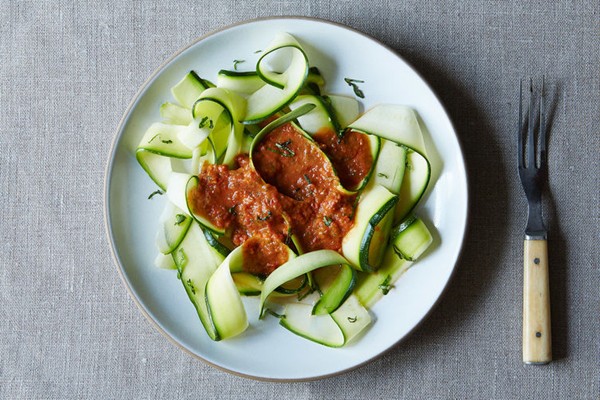 Zucchini pasta marinara