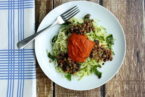 Zucchini pasta with lentils