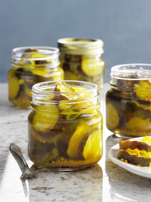 Zucchini pickles