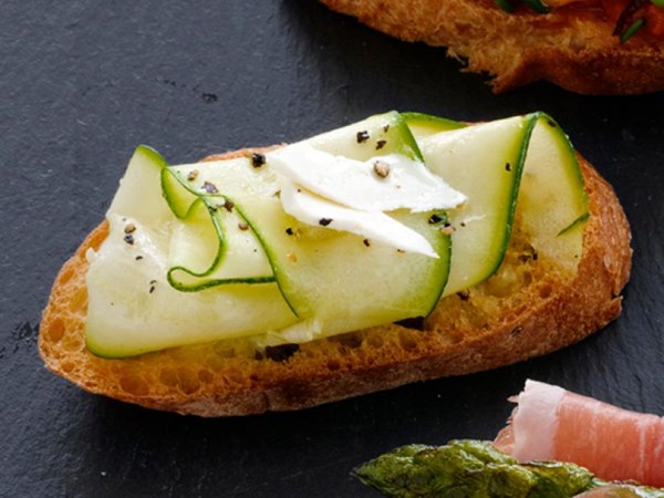 Zucchini-ricotta salata bruschetta