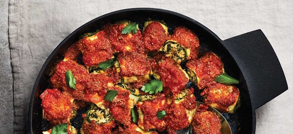 Zucchini rollatini with quinoa and chickpeas