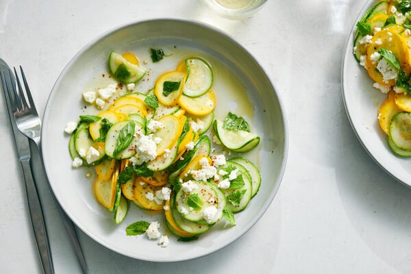 Zucchini salad with basil, mint and feta