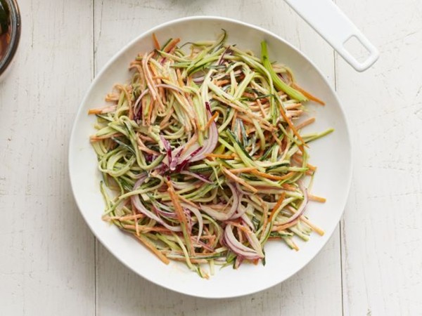 Zucchini slaw