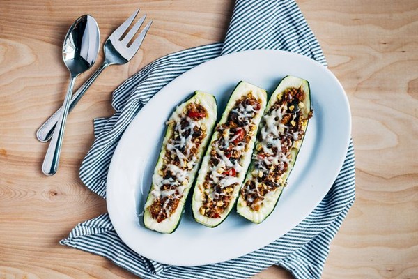 Zucchini stuffed with lamb and vegetables 
