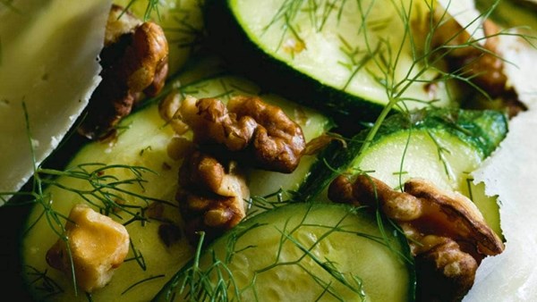 Zucchini with dill and walnuts