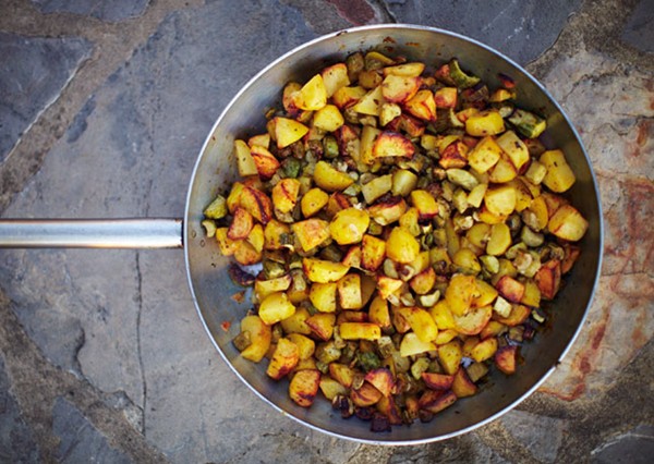 Zucchini with potatoes and thyme