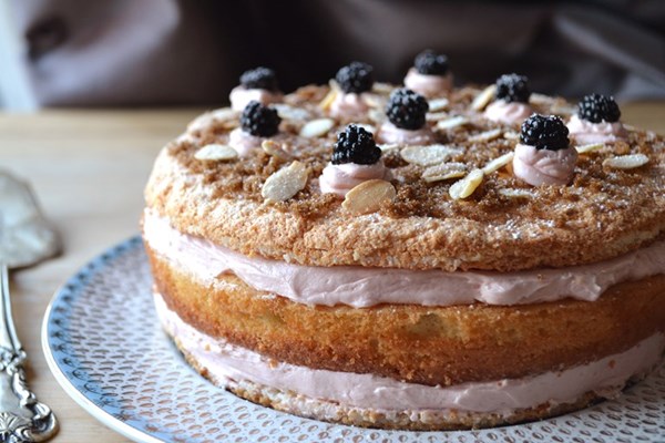  Zuger kirschtorte with blackberries, almonds and double kirsch