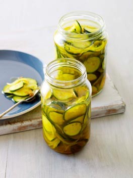 Zuni-style pickles